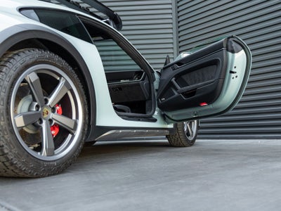 2024 Porsche 911 911 Dakar (MY24)