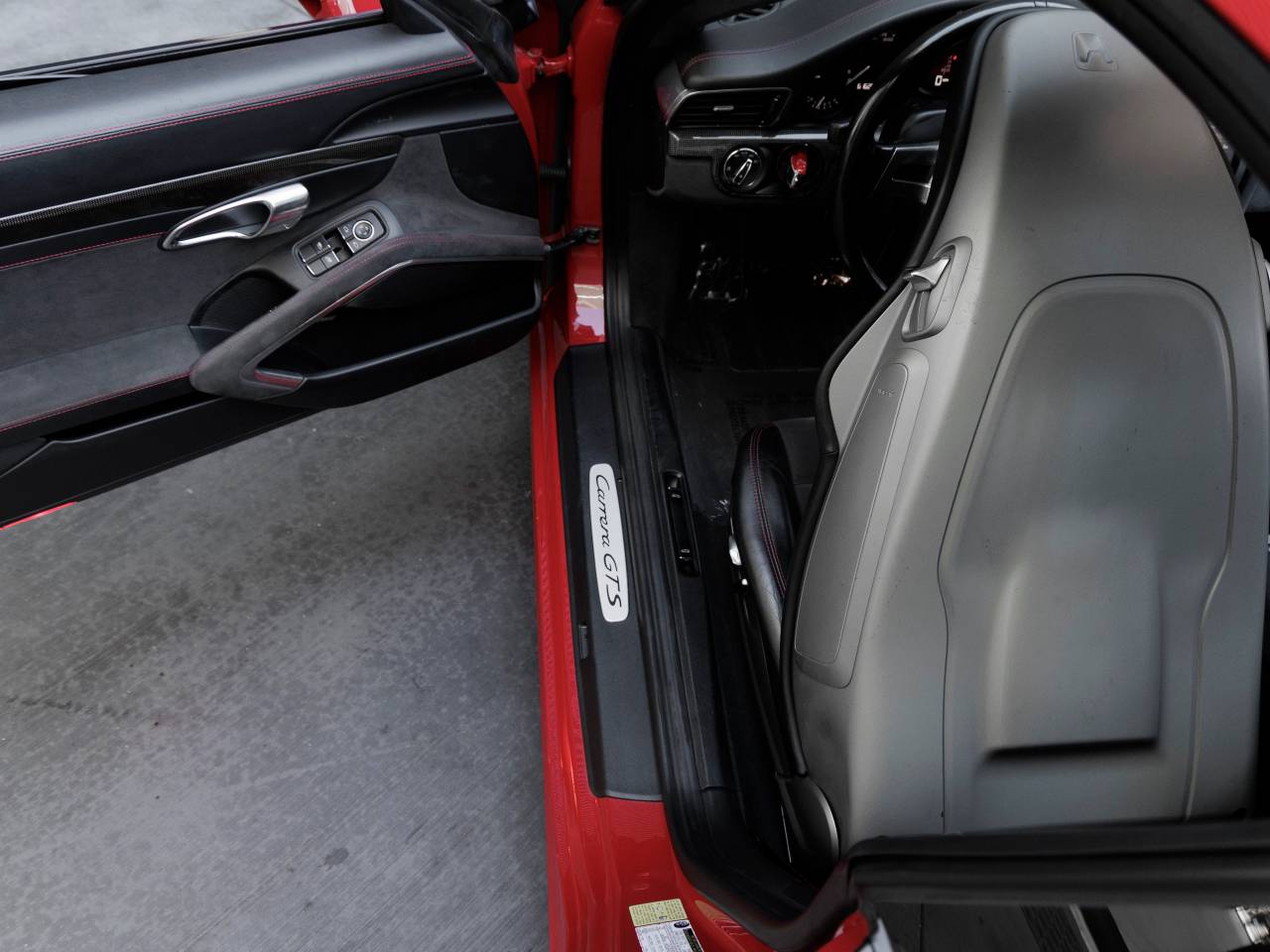 2015 Porsche 911 911 Carrera GTS