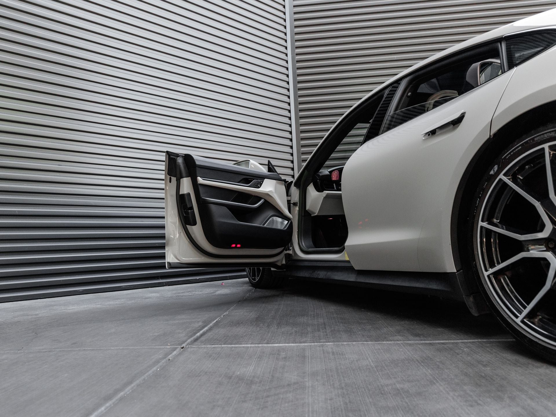 2023 Porsche Taycan Taycan 4S