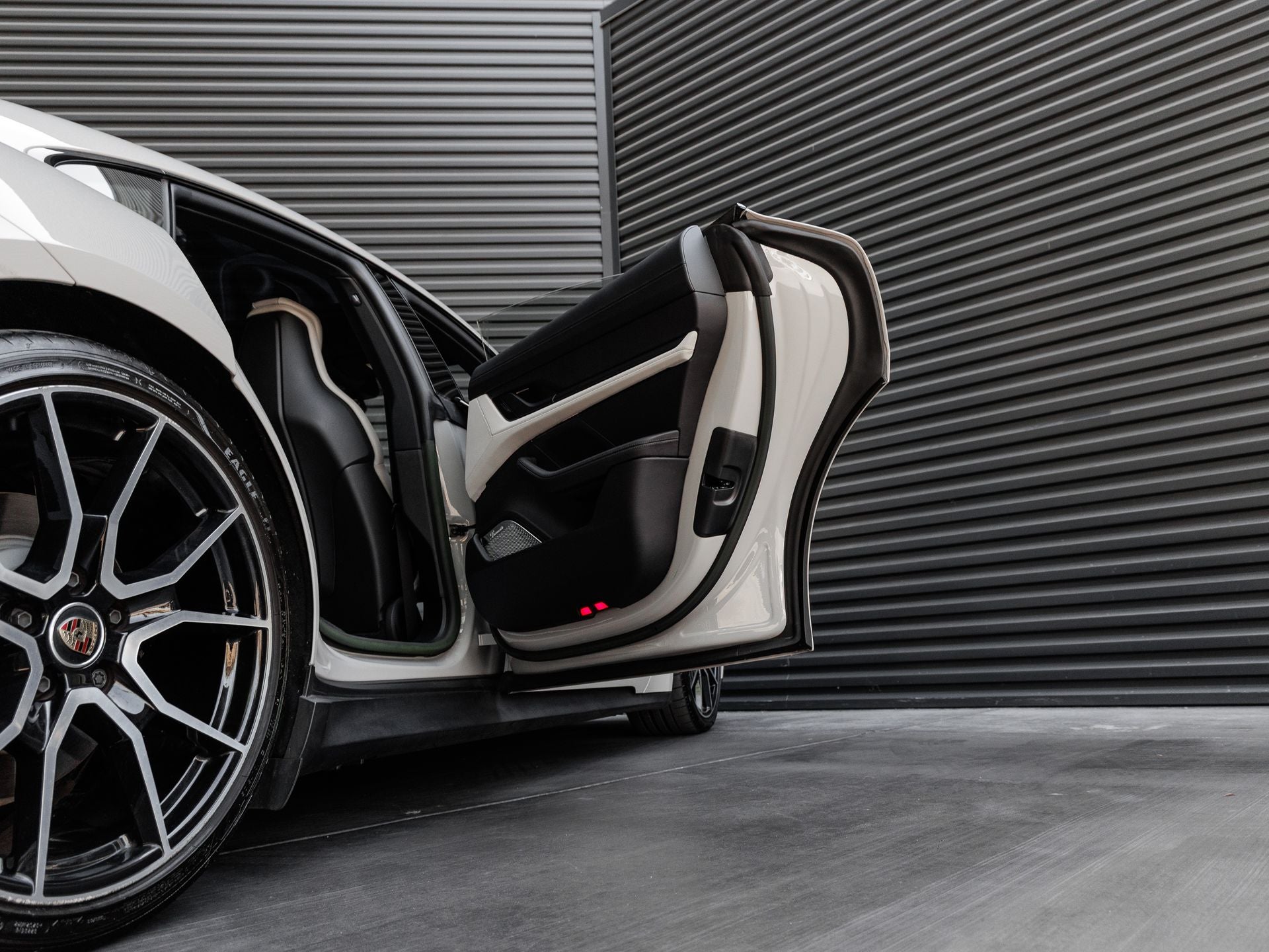 2023 Porsche Taycan Taycan 4S