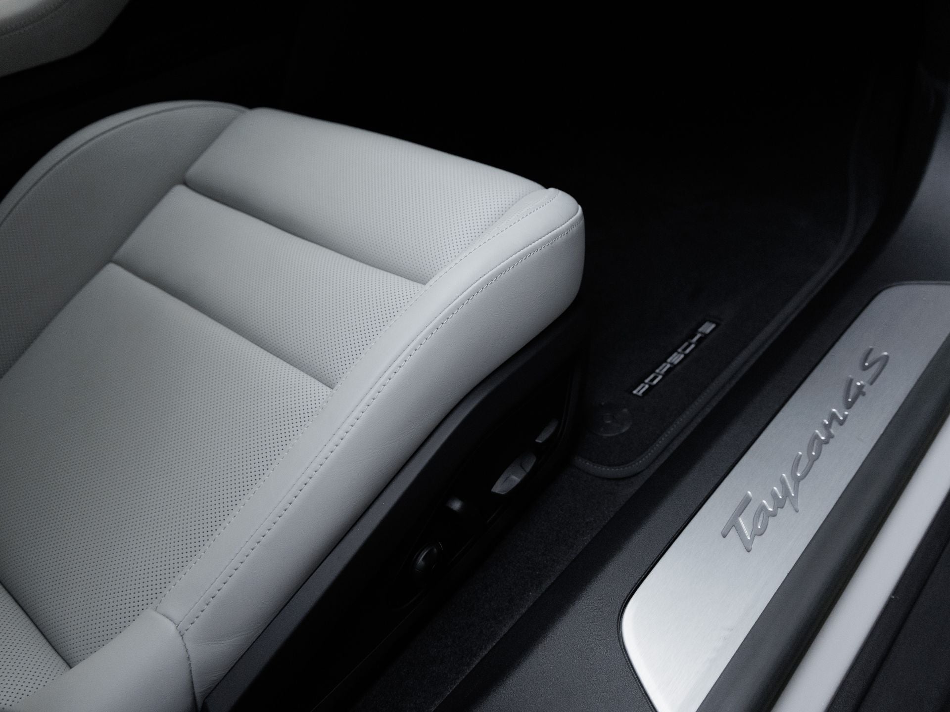 2023 Porsche Taycan Taycan 4S