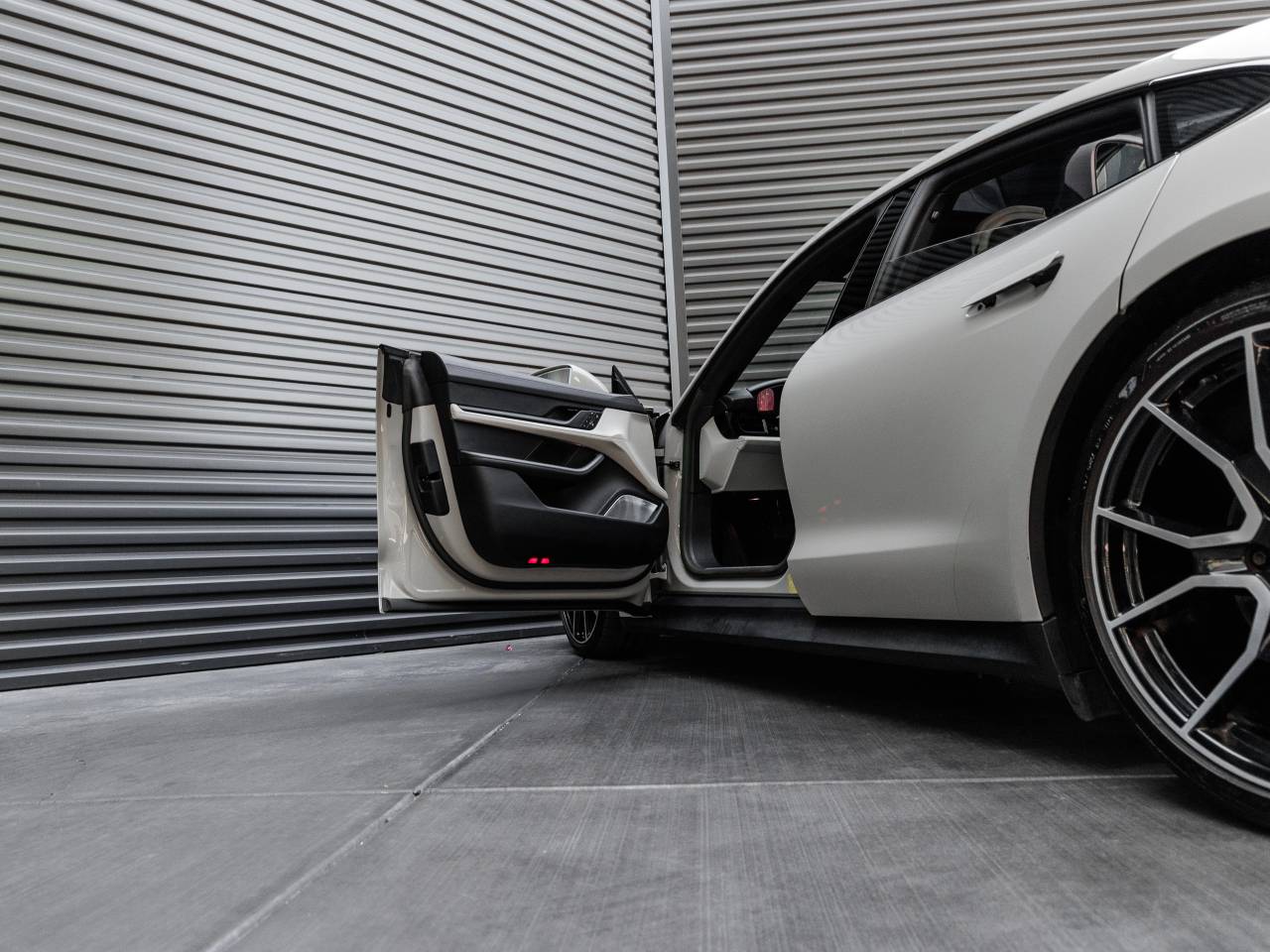 2023 Porsche Taycan Taycan 4S