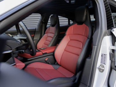 2025 Porsche Taycan Taycan 4S