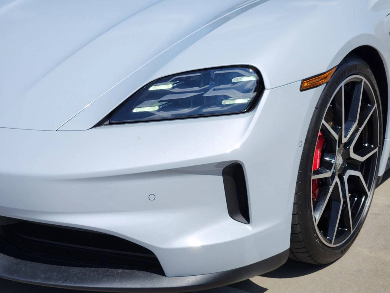 2025 Porsche Taycan Taycan 4S