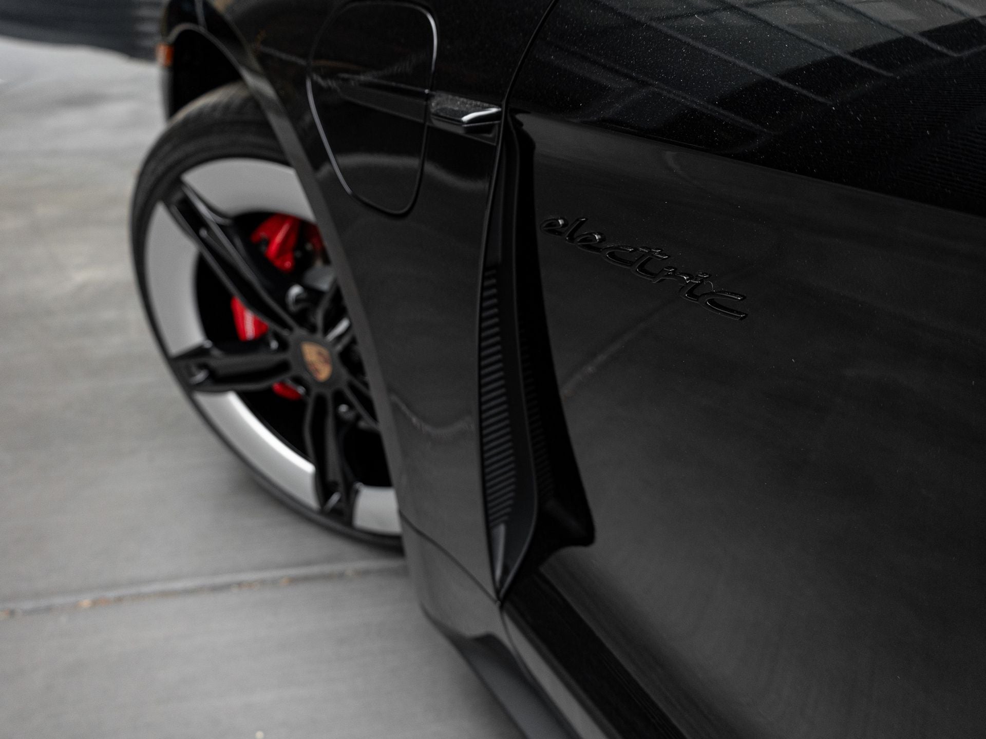 2026 Porsche Taycan 4S Black Edition