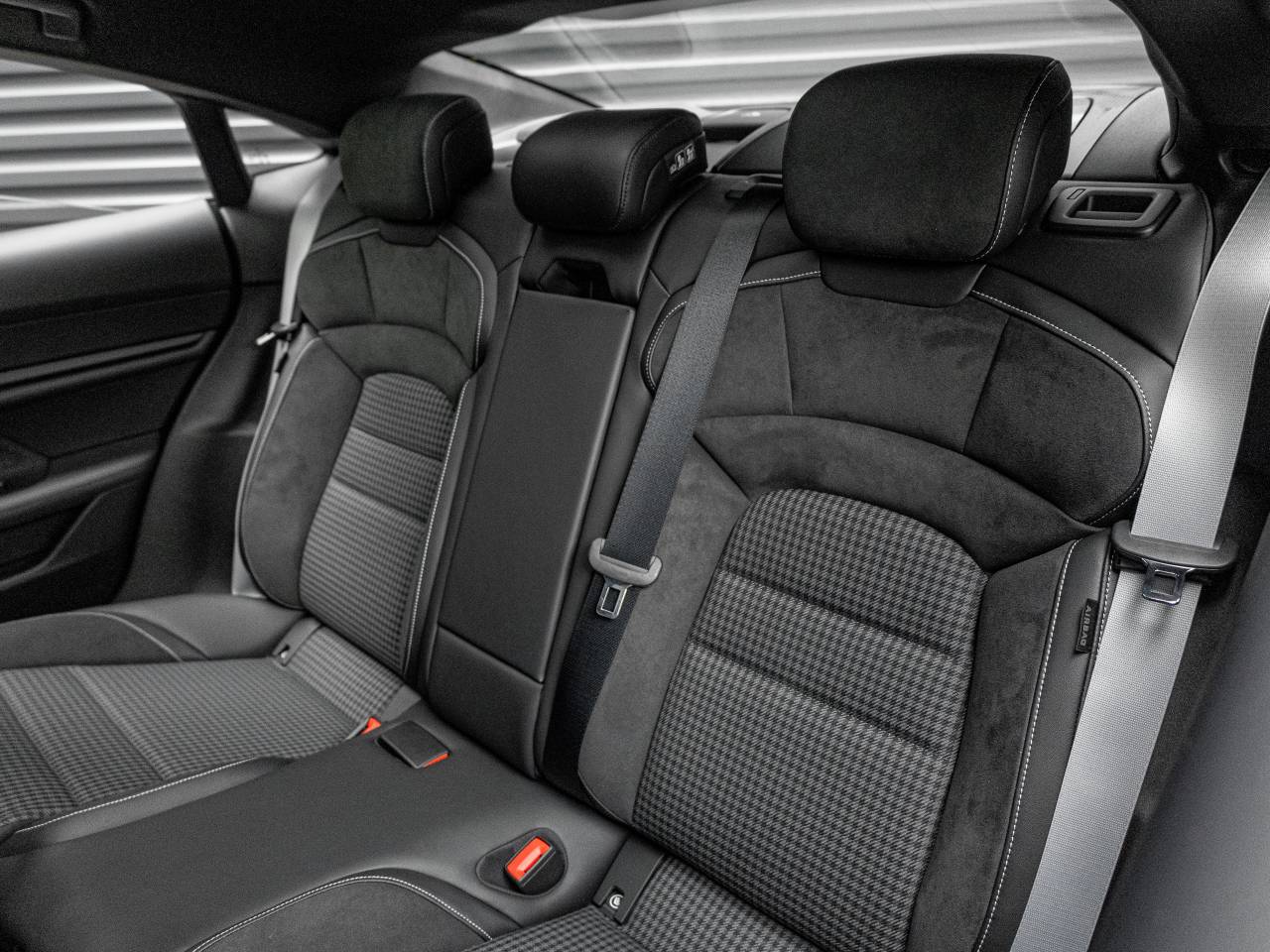 2026 Porsche Taycan 4S Black Edition