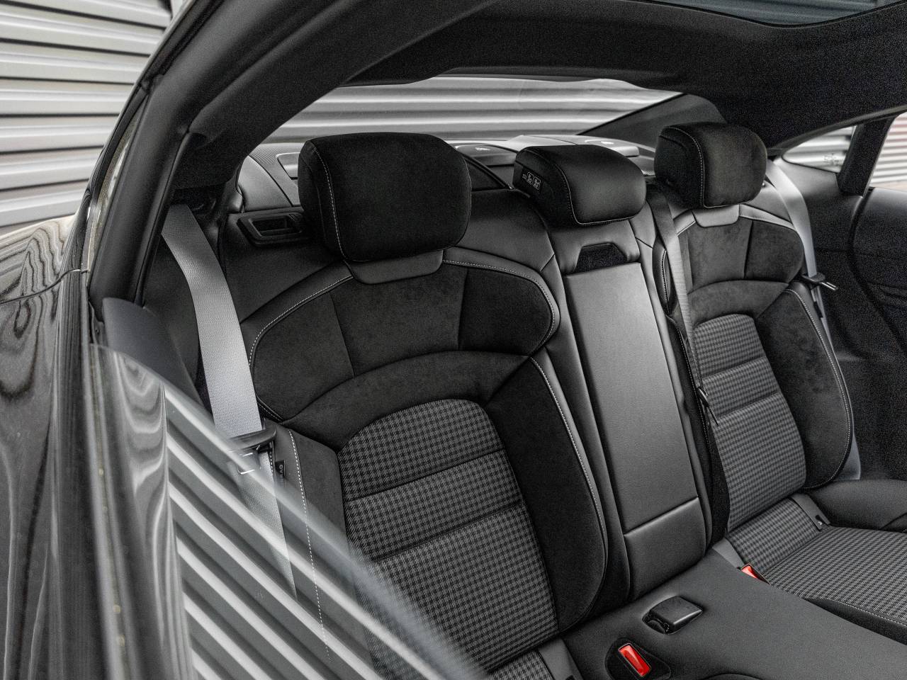 2026 Porsche Taycan 4S Black Edition