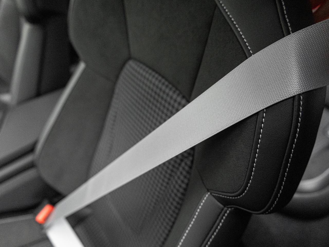 2026 Porsche Taycan 4S Black Edition