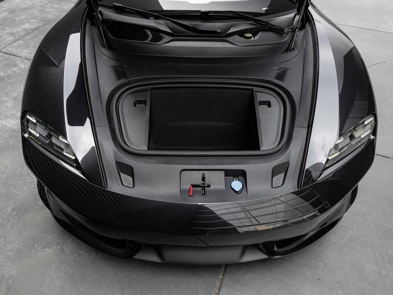 2026 Porsche Taycan 4S Black Edition