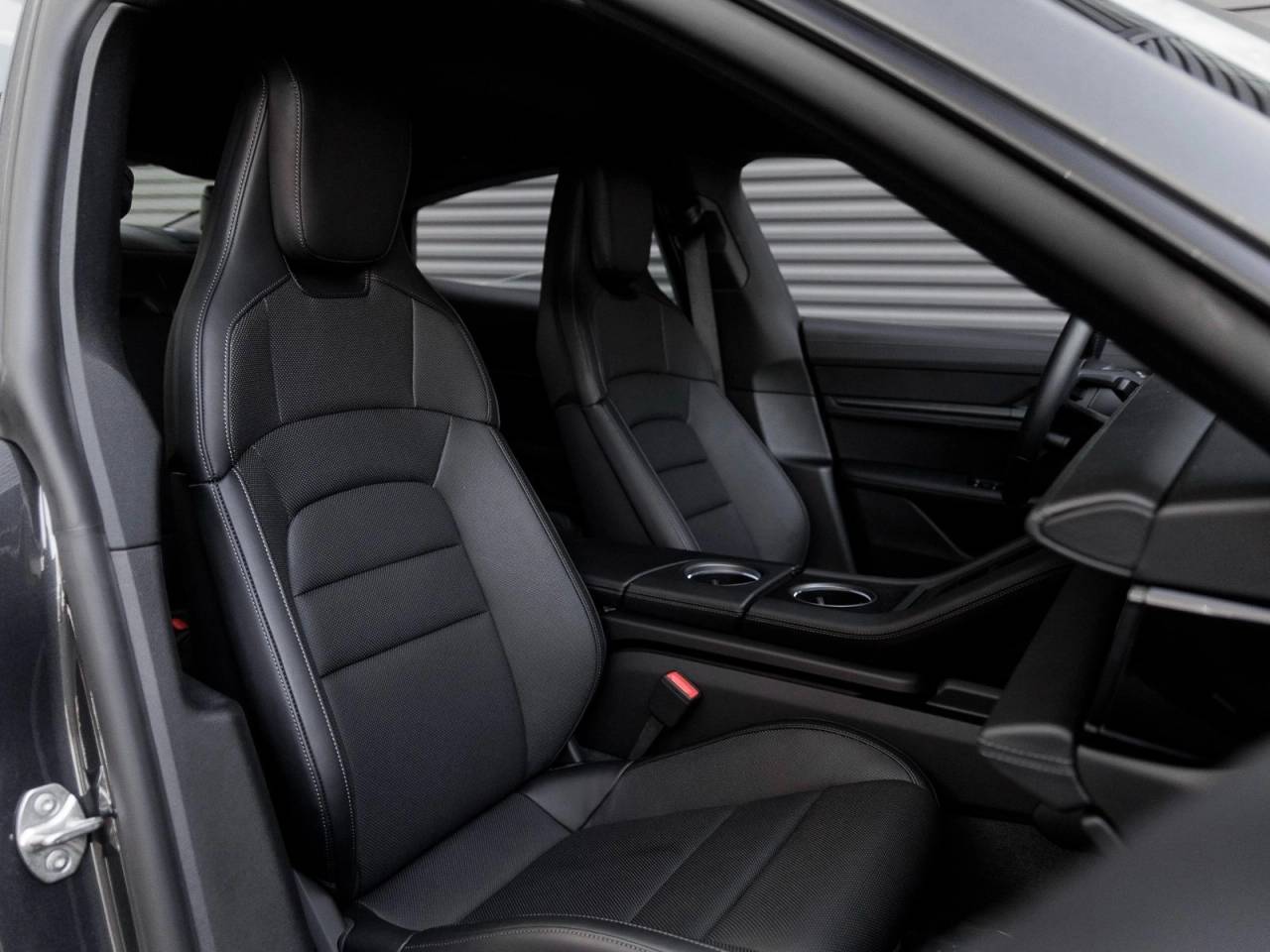 2025 Porsche Taycan Taycan 4S