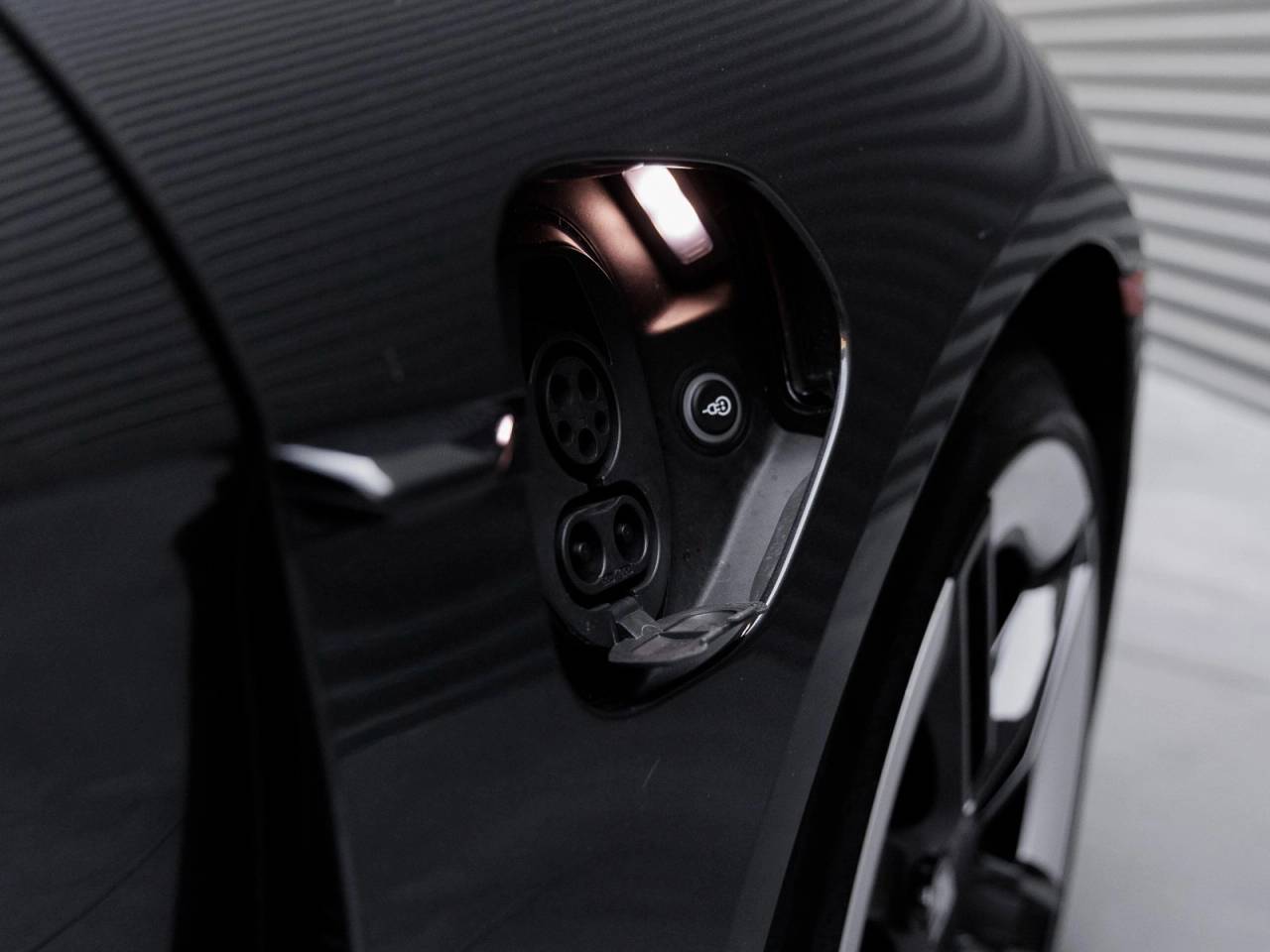 2025 Porsche Taycan Taycan 4S