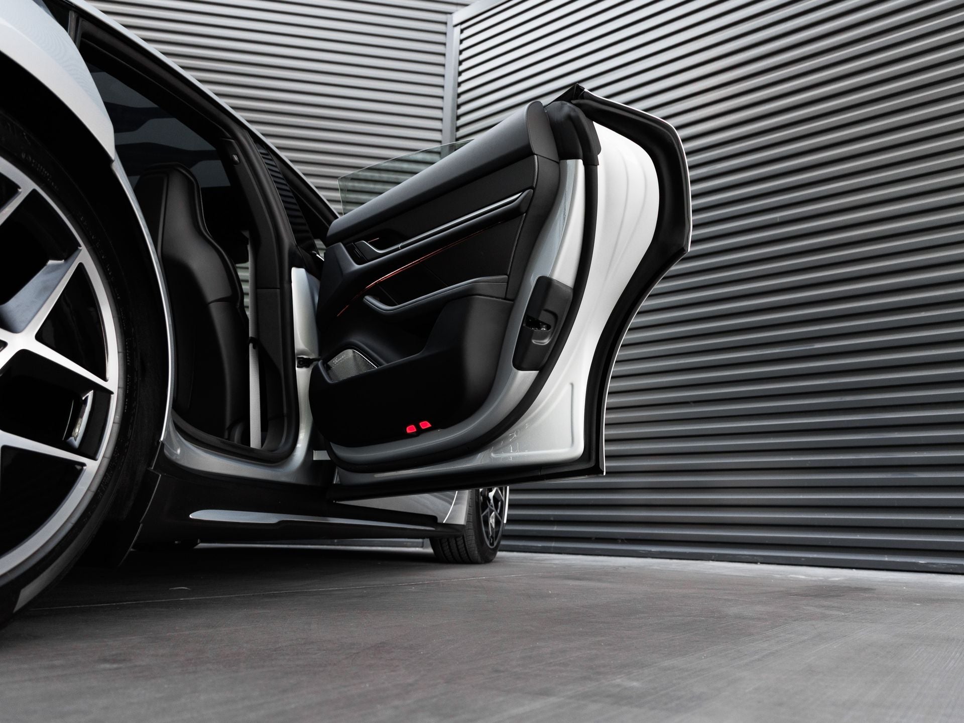 2025 Porsche Taycan Taycan 4S