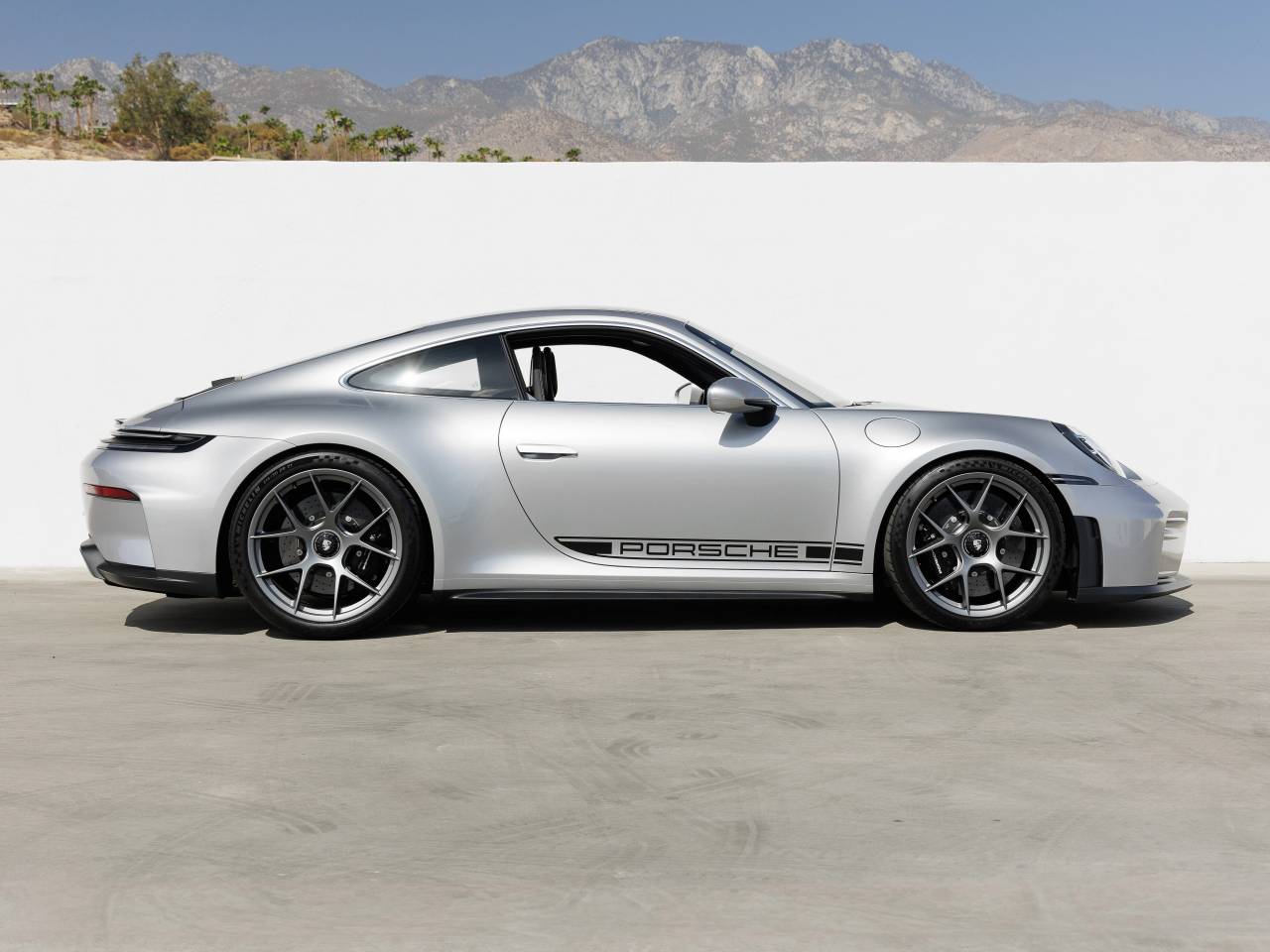 2026 Porsche 911 911 GT3 with Touring Package