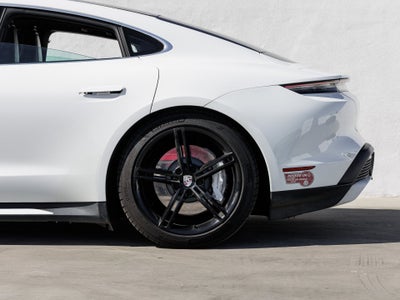 2020 Porsche Taycan Taycan Turbo