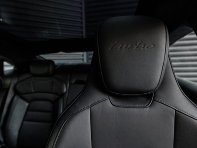 2020 Porsche Taycan Taycan Turbo