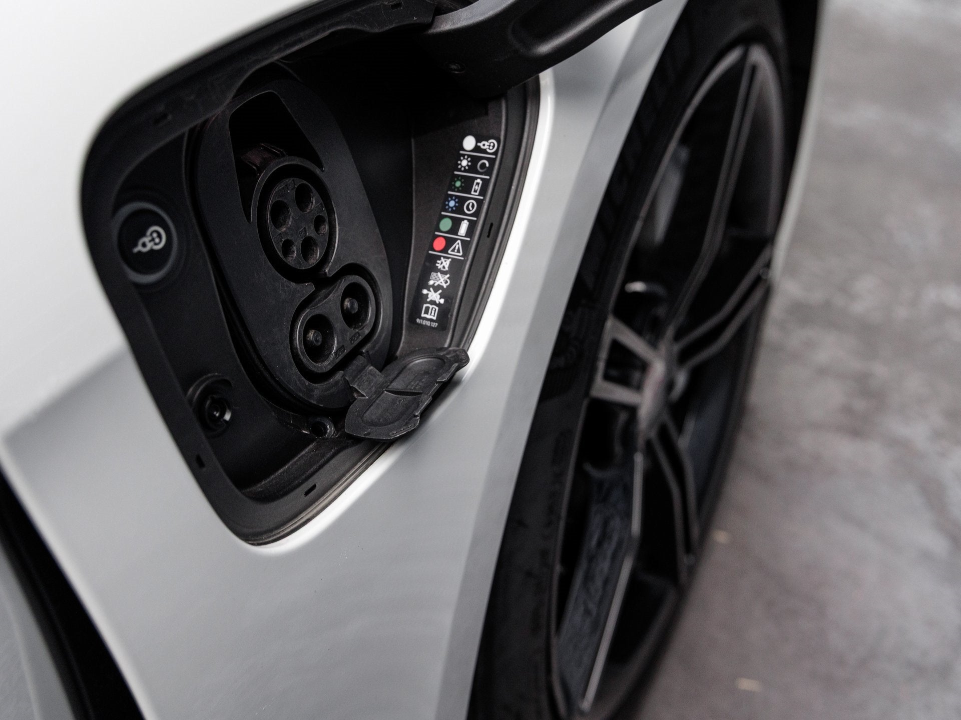 2020 Porsche Taycan Taycan Turbo