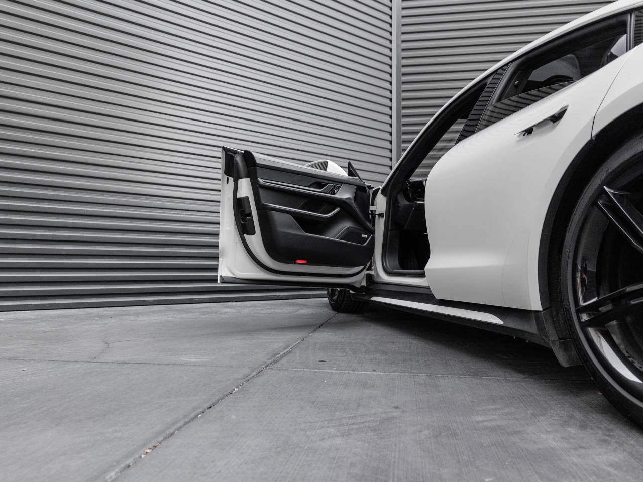 2020 Porsche Taycan Taycan Turbo