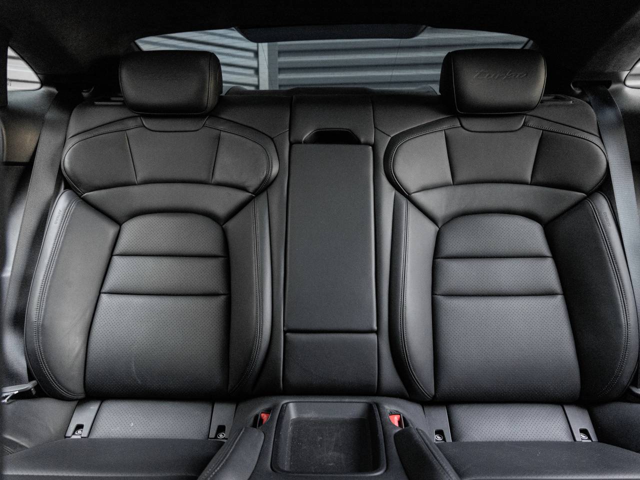 2020 Porsche Taycan Taycan Turbo