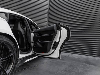 2020 Porsche Taycan Taycan Turbo