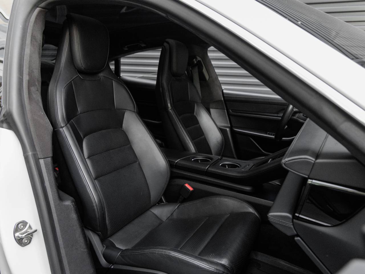 2020 Porsche Taycan Taycan Turbo