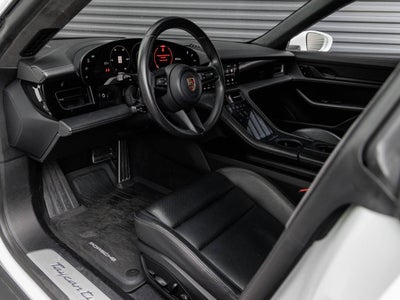 2020 Porsche Taycan Taycan Turbo