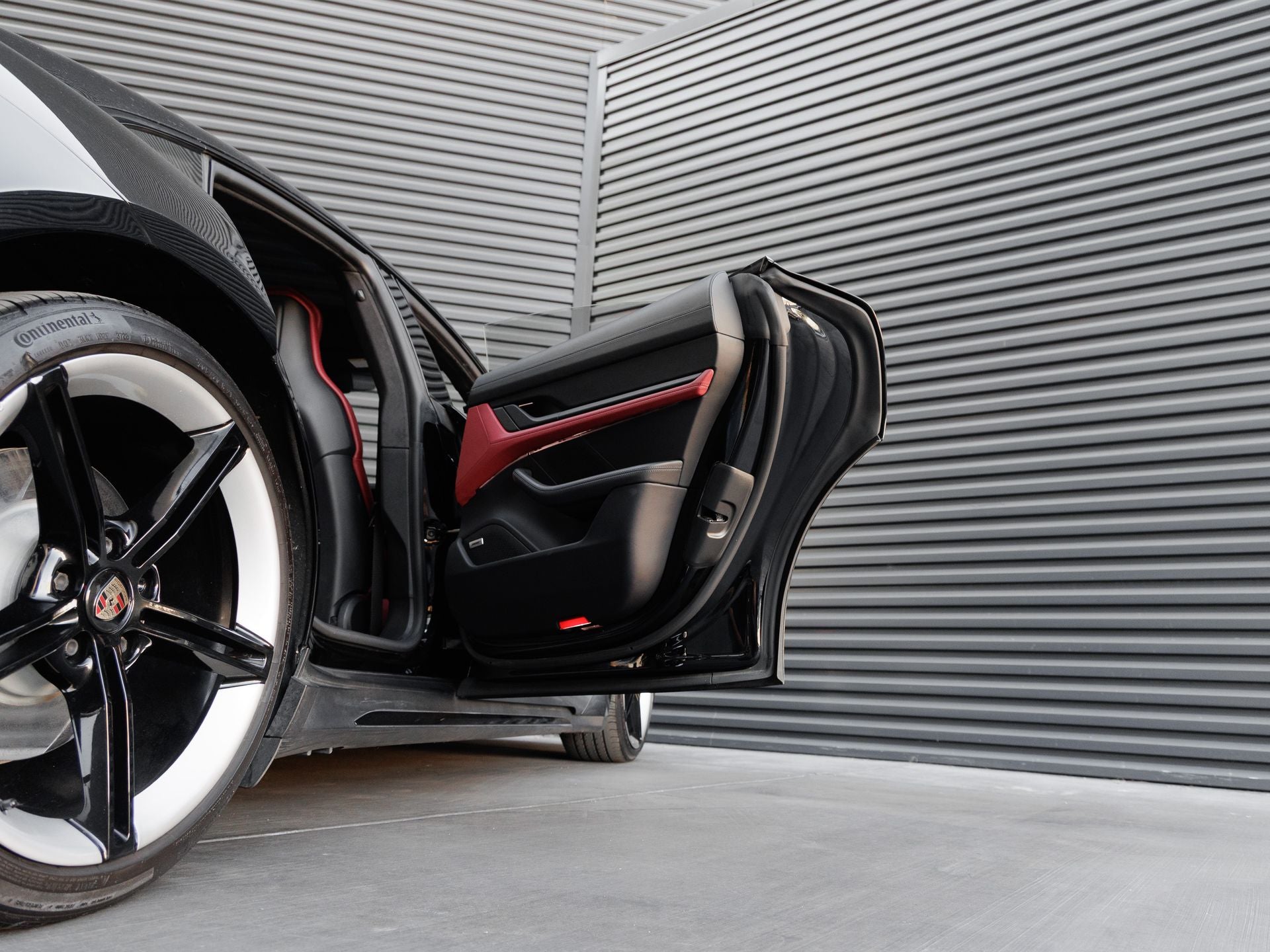 2021 Porsche Taycan Taycan Turbo