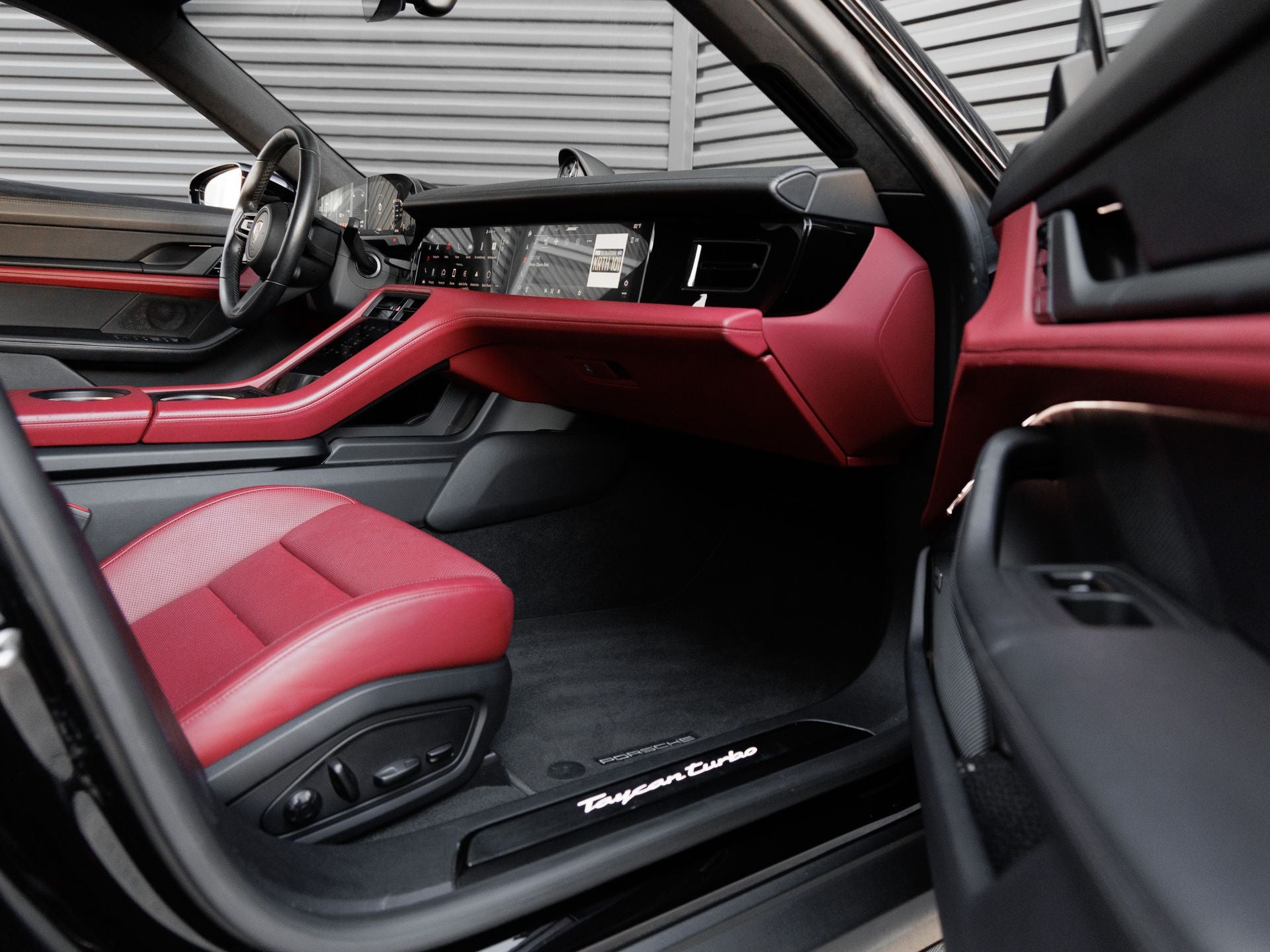 2021 Porsche Taycan Taycan Turbo