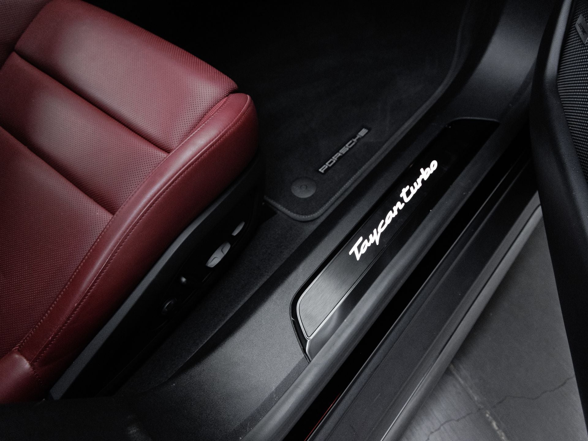 2021 Porsche Taycan Taycan Turbo
