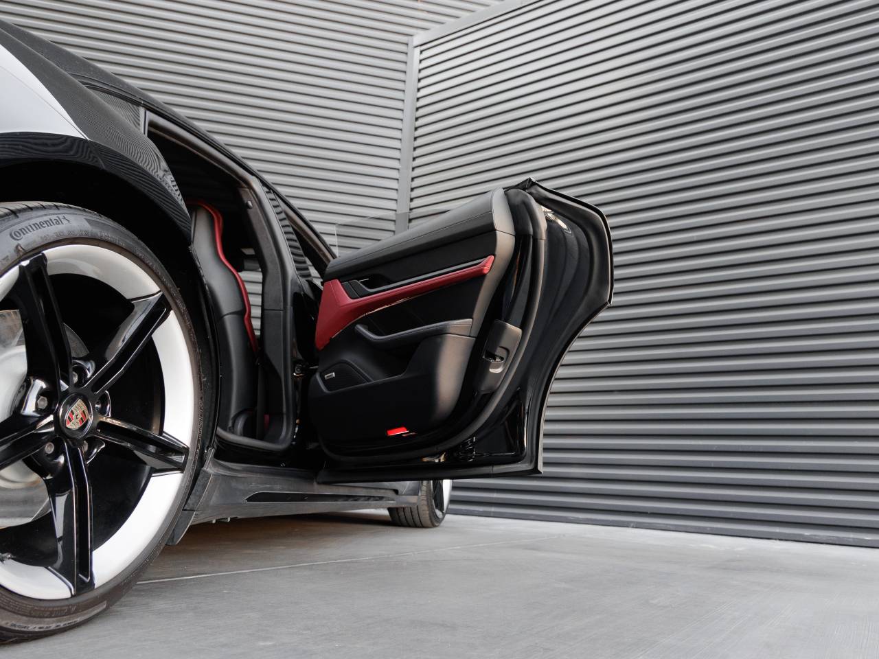 2021 Porsche Taycan Taycan Turbo