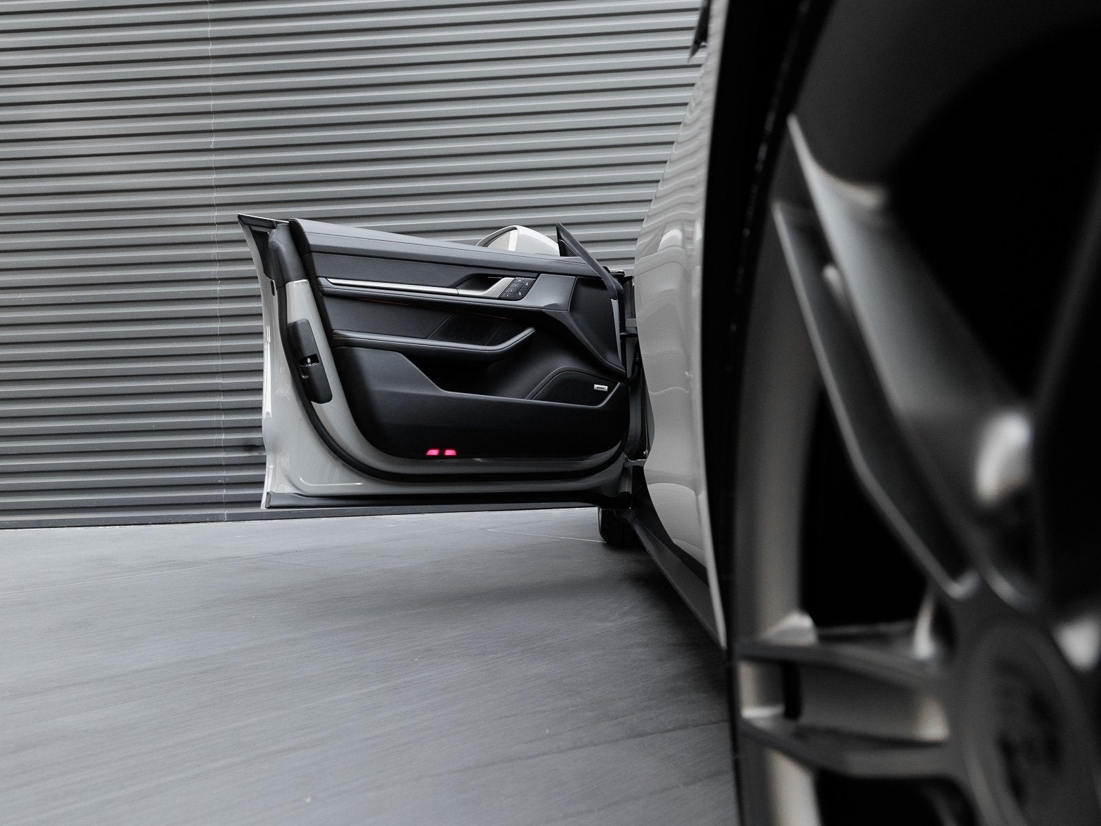 2025 Porsche Taycan Taycan Turbo