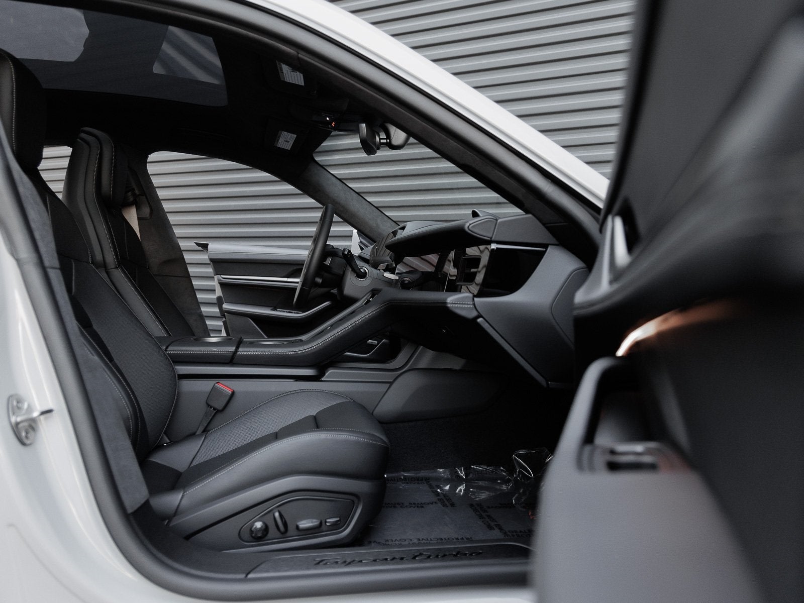 2025 Porsche Taycan Taycan Turbo