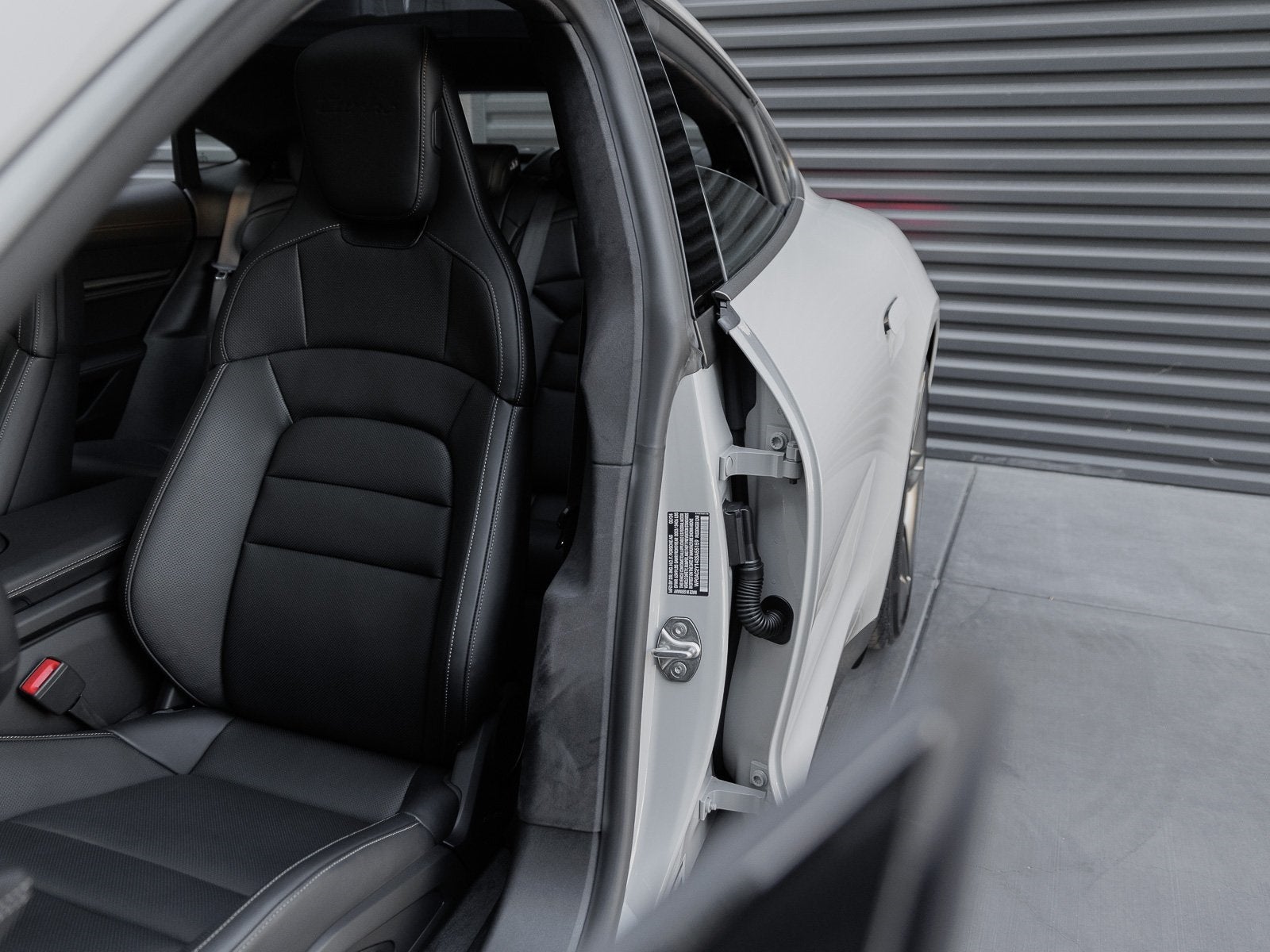 2025 Porsche Taycan Taycan Turbo