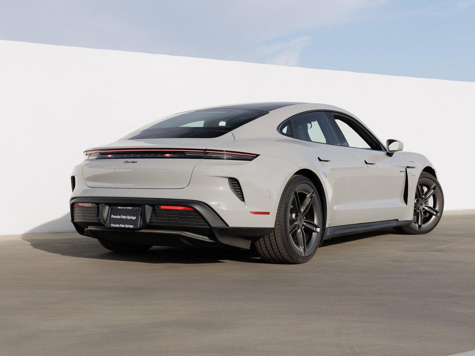 2025 Porsche Taycan Taycan Turbo