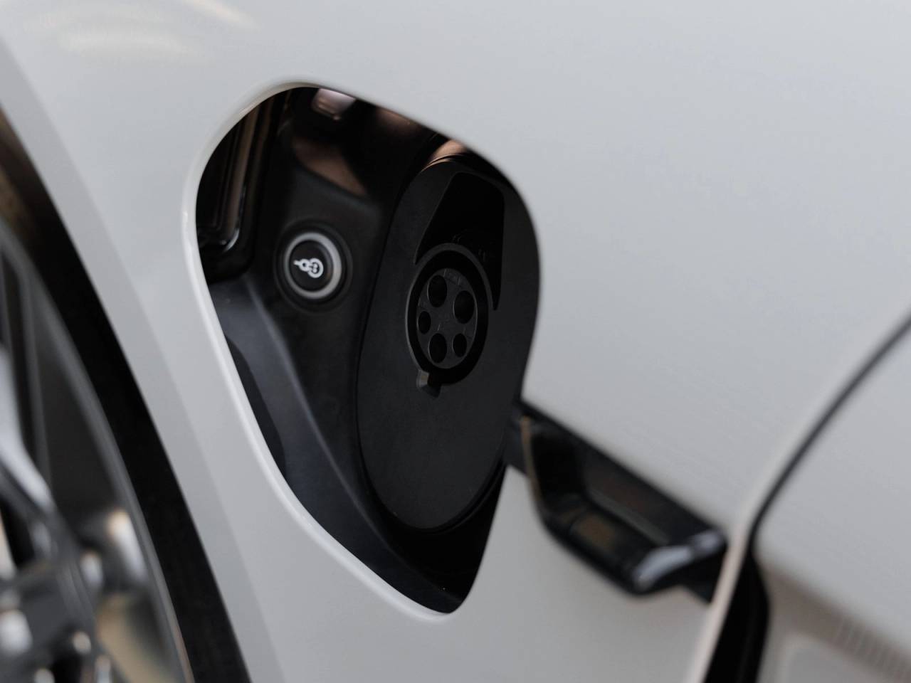 2025 Porsche Taycan Taycan Turbo