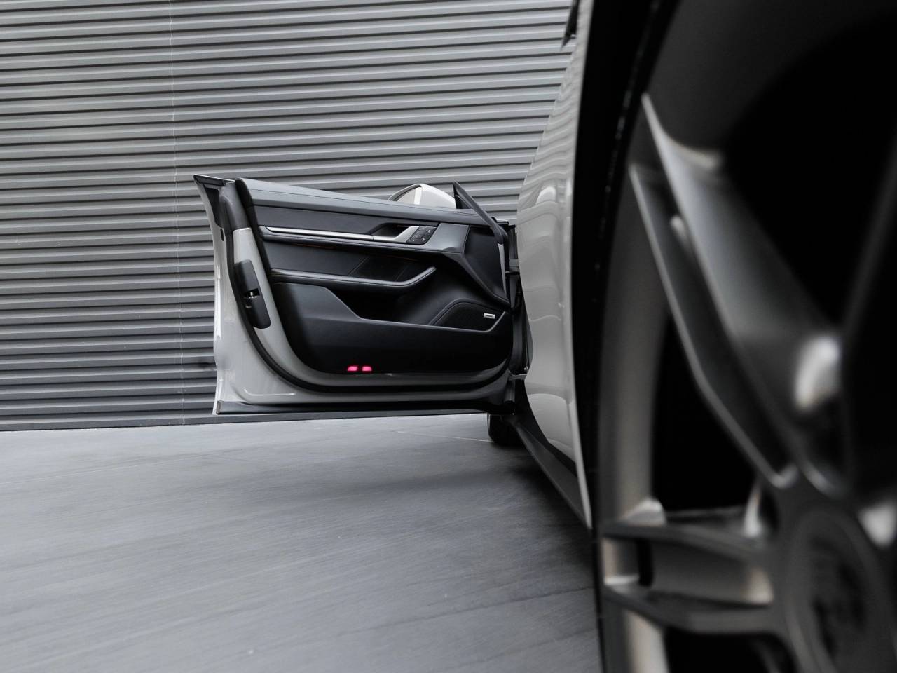 2025 Porsche Taycan Taycan Turbo