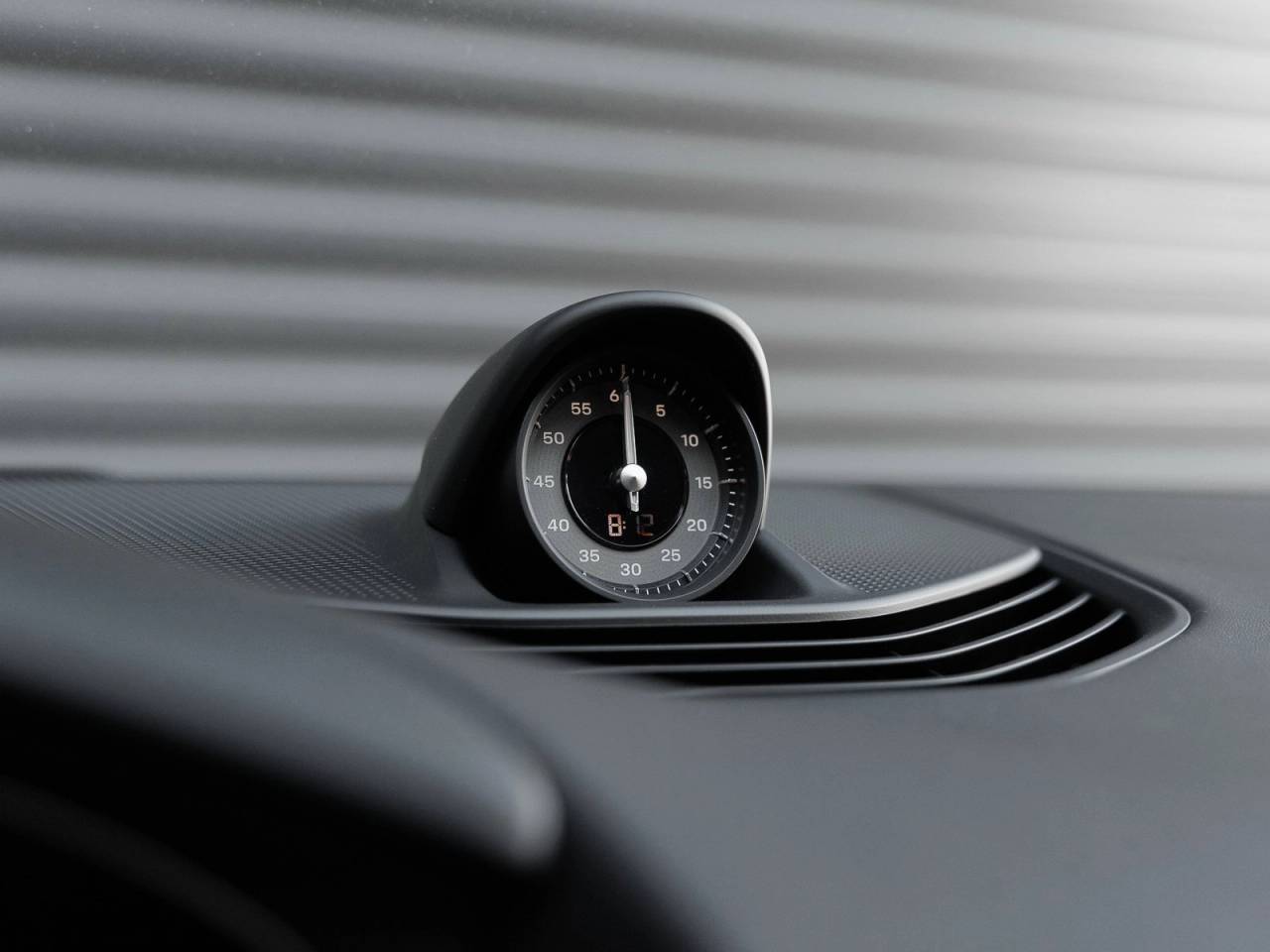 2025 Porsche Taycan Taycan Turbo