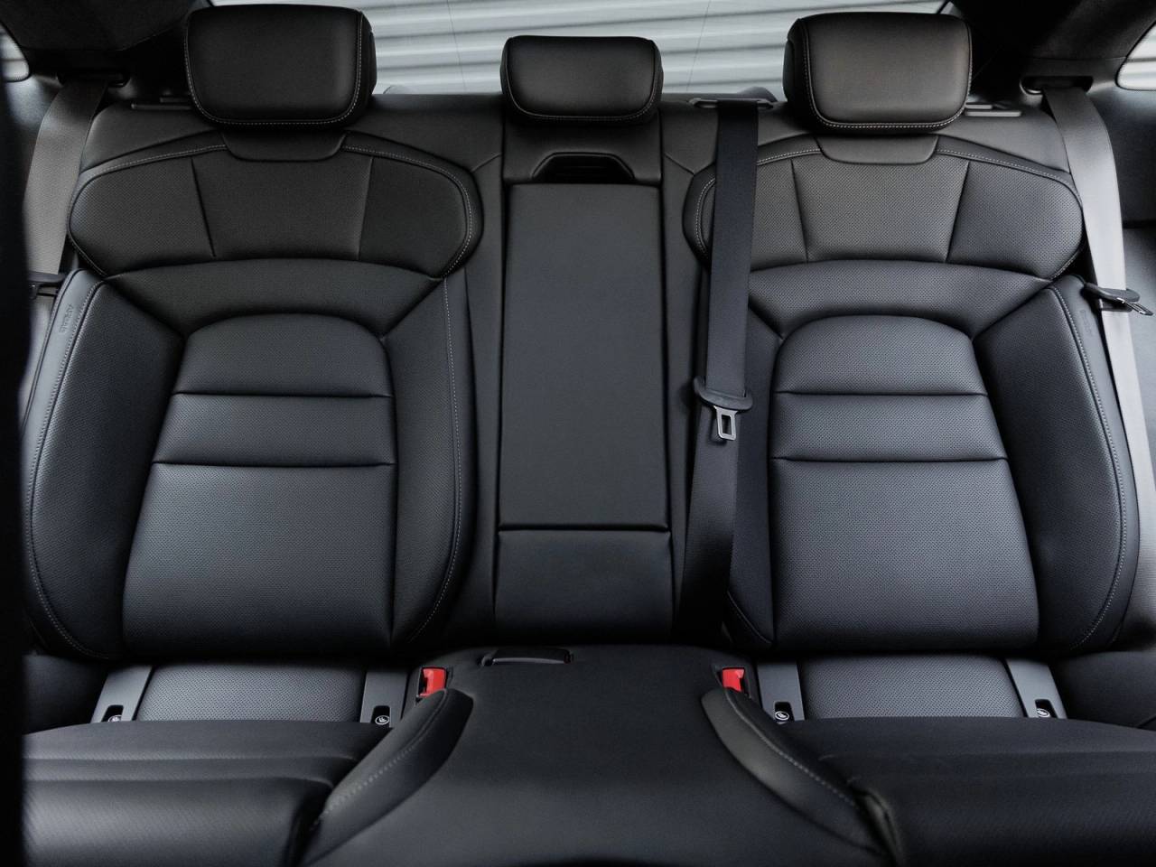 2025 Porsche Taycan Taycan Turbo