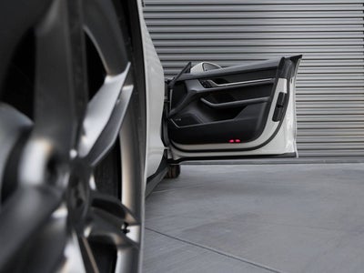 2025 Porsche Taycan Taycan Turbo