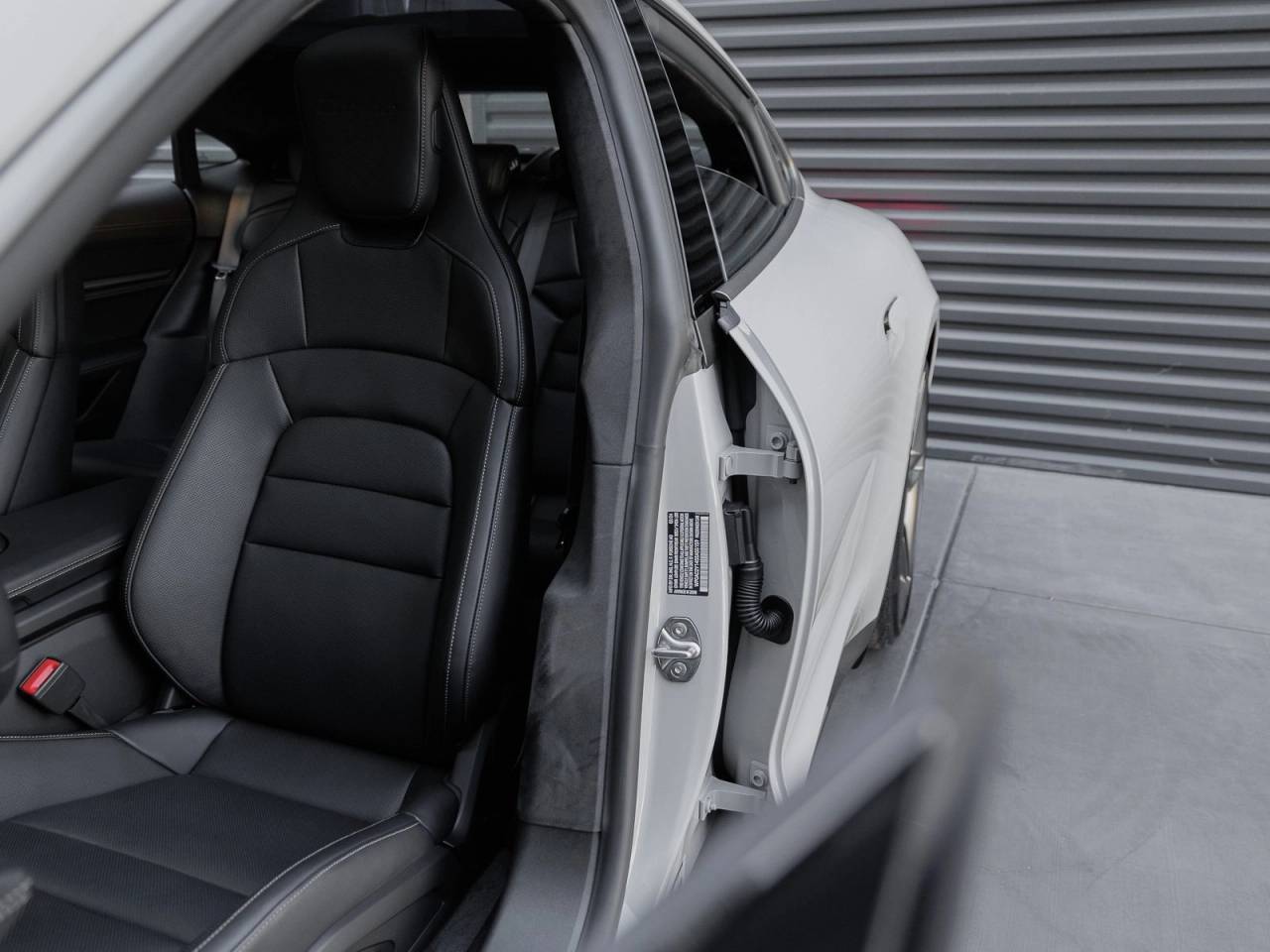 2025 Porsche Taycan Taycan Turbo