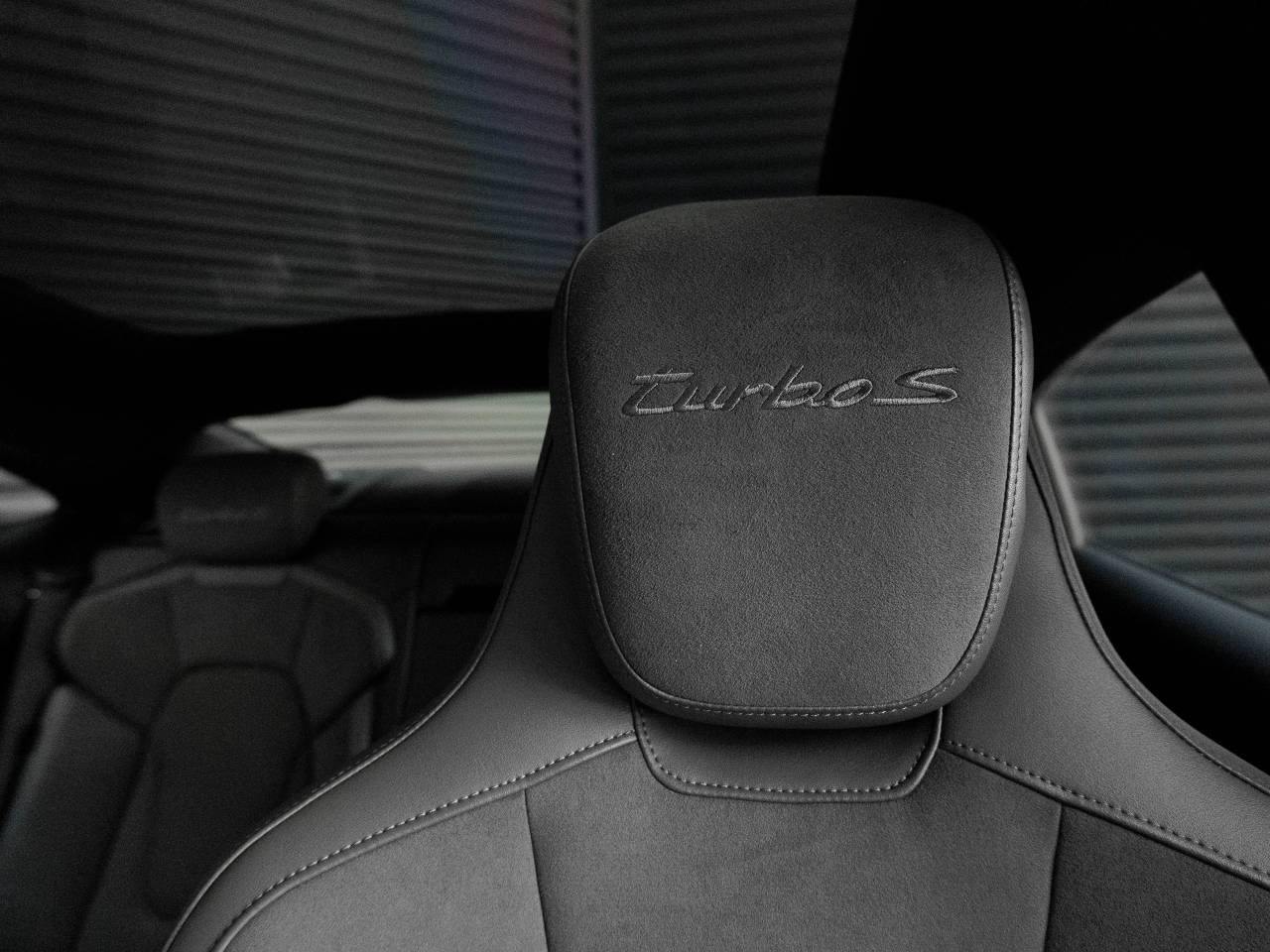 2020 Porsche Taycan Taycan Turbo S