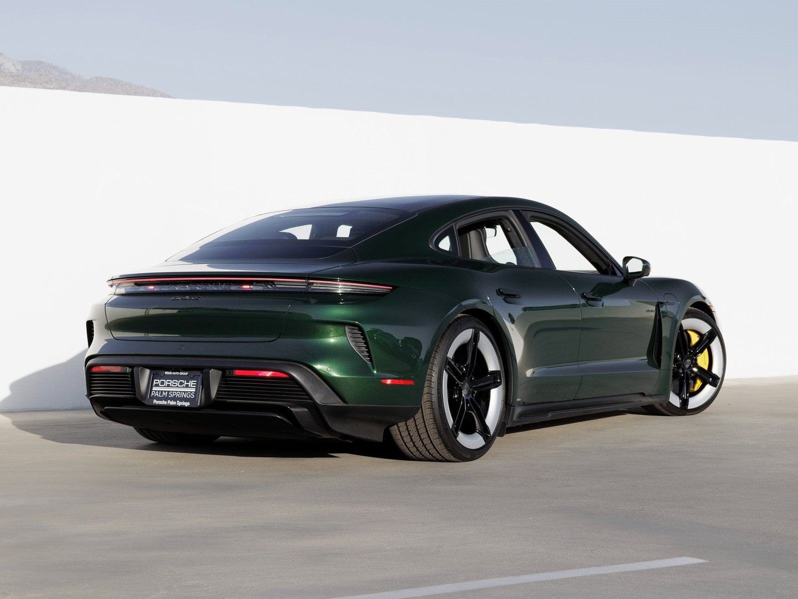 2025 Porsche Taycan Taycan Turbo S