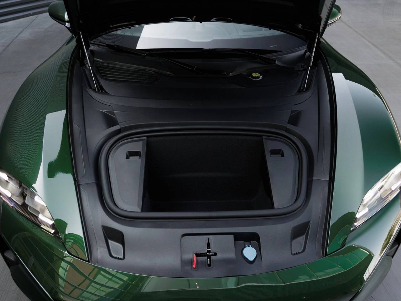 2025 Porsche Taycan Taycan Turbo S