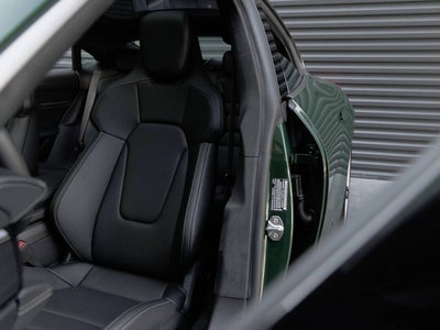 2025 Porsche Taycan Taycan Turbo S