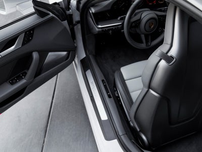 2025 Porsche 911 911 Turbo S