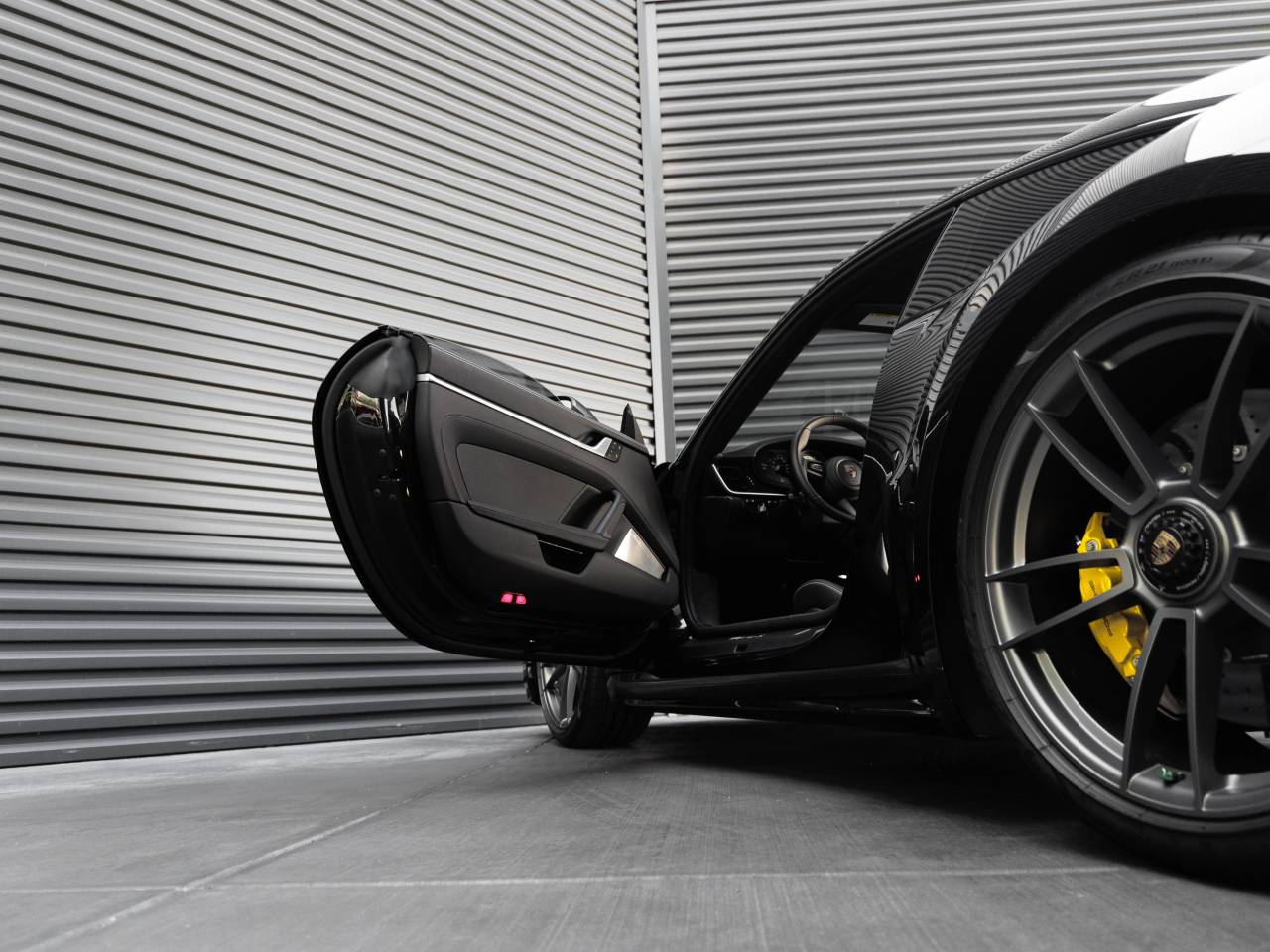 2025 Porsche 911 911 Turbo S