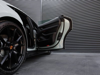 2025 Porsche Taycan Taycan GTS