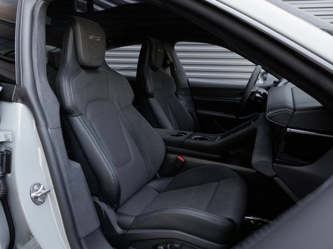 2025 Porsche Taycan Taycan GTS