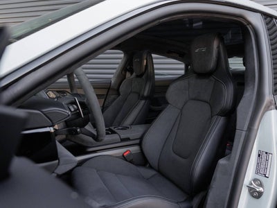 2025 Porsche Taycan Taycan GTS