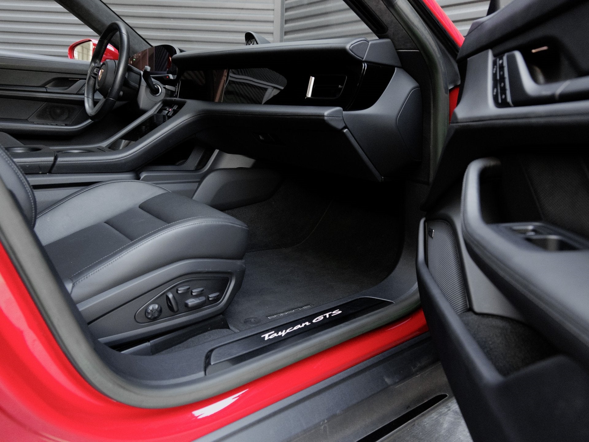 2022 Porsche Taycan Taycan GTS (MY22)