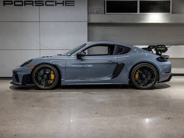 2025 Porsche 718 Cayman GT4 RS